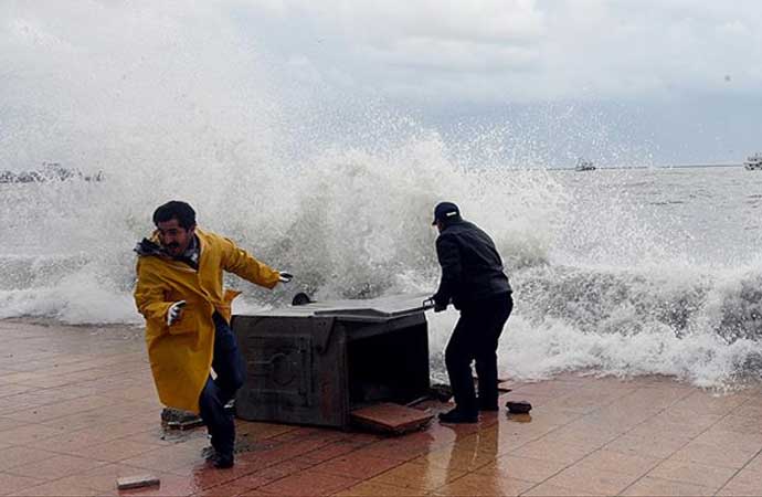 AKOM’dan İstanbul için ‘fırtına’ uyarısı!