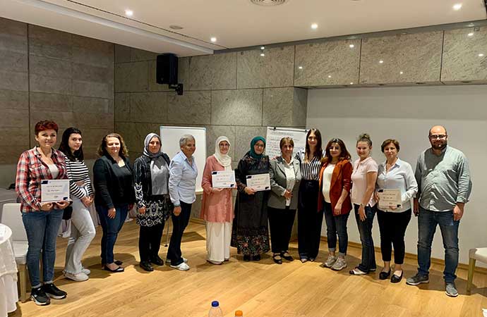 Gaziemirli kadınlara afet yönetimi eğitimi