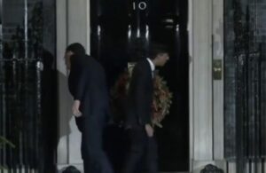 İngiltere’de başbakanlar kapıda kaldı
