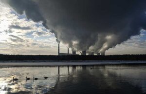BM İklim Zirvesi’nde ilk kez fosil yakıtlardan uzaklaşma kabul edildi