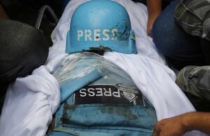 İsrail’in saldırılarında bir gazeteci daha öldü!