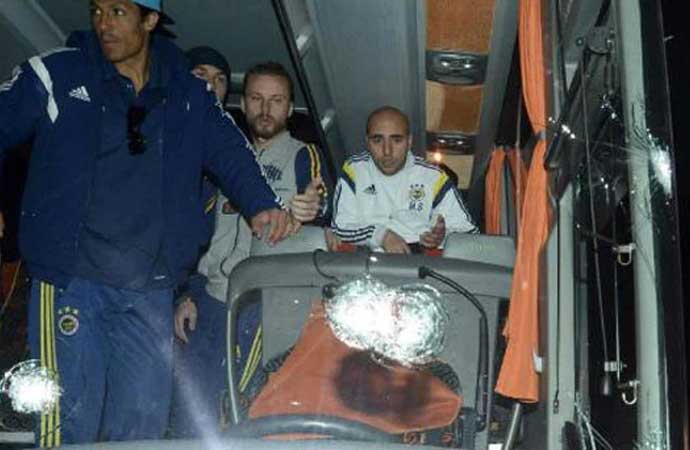 Takım otobüsü kurşunlanmıştı! Fenerbahçe’nin bakanlığa başvurusunun detayları ortaya çıktı