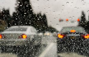 Yağmurlu Havalarda Güvenli Sürüş İçin Yapılması Gerekenler