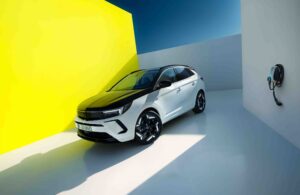 Opel , her modelde elektrikli seçenek sunabilmeyi hedefliyor