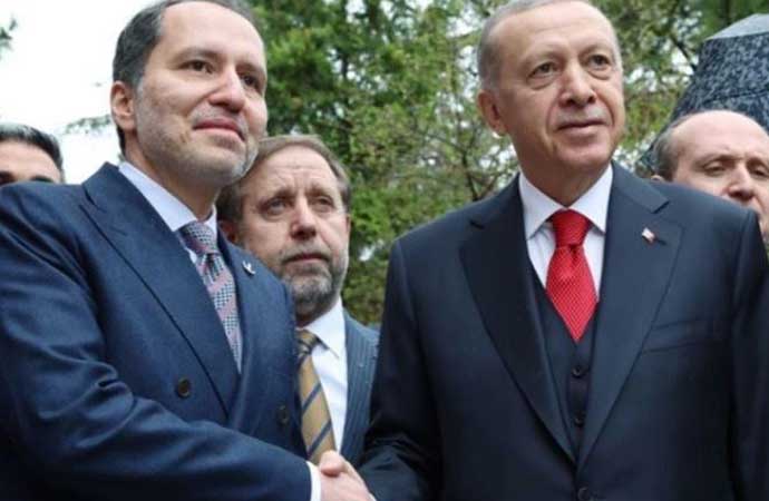 Yeniden Refah Partisi’nden AKP’ye ‘vefa’ göndermesi