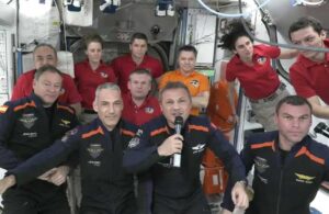 İlk Türk astronot Alper Gezeravcı uzayda: İstikbal göklerdedir