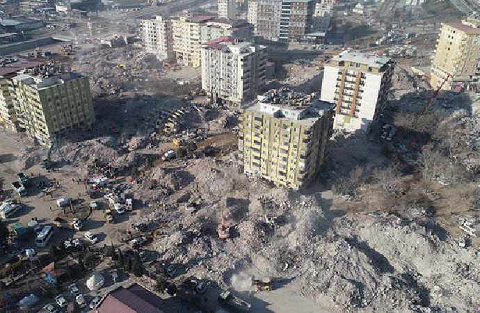 1400 kişiye mezar olan Ebrar Sitesi’nin sanığından pişkin savunma! ‘Asrın felaketinin adına yakışır büyük bir deprem oldu’