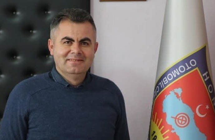 İYİ Parti'nin Denizli Honaz Belediyesi Başkan Adayı olarak açıklanan Enver Kiraz, adaylıktan çekildiğini duyurdu.