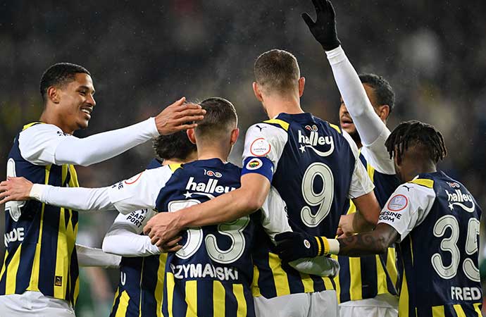 Fenerbahçe Kadıköy’de gol oldu yağdı: 7-1