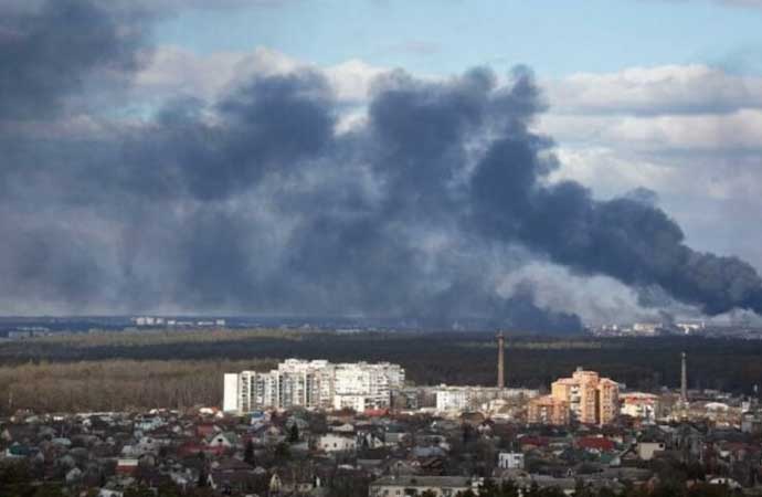 Rusya kendi köyünü bombaladı