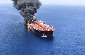 Yunanistan’a ait gemi Kızıldeniz’de füze ile vuruldu