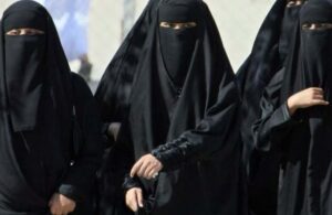 Suudi Arabistan’da ‘çarşaf’ kararı