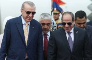‘Katil’ dediği Sisi’yi kardeşi ilan eden Erdoğan: Israrlı davetiyle görüştük