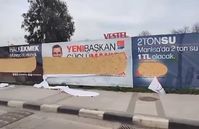 Manisa’da çirkin provokasyon! CHP’li adayın afişleri tahrip edildi