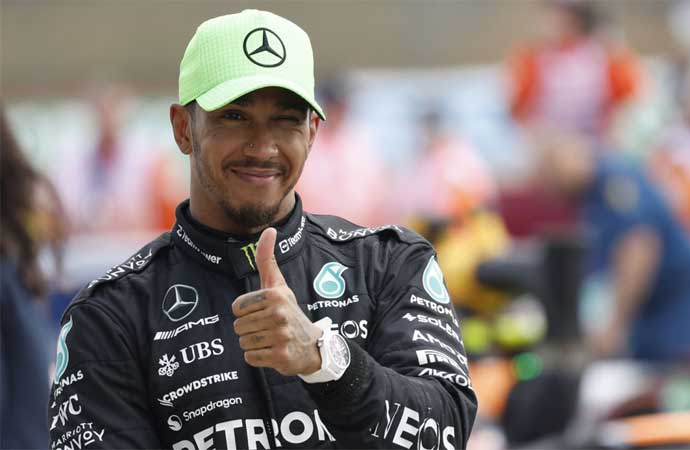 Lewis Hamilton’ın transferi resmileşti