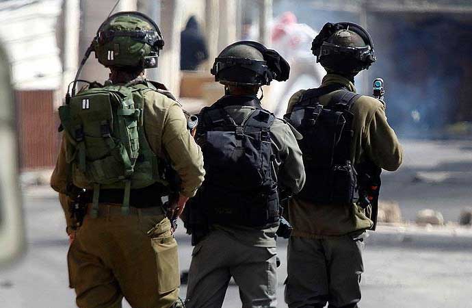 Çıplak sorgulama! İsrail ordusundan tatbikat özrü