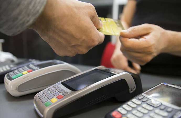 Kredi kartı, kredi kartı sınırlandırması, hazine ve maliye bakanlığı, parakendeciler