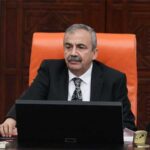 Sırrı Süreyya Önder Meclis oturumunu yönetirken rahatsızlandı