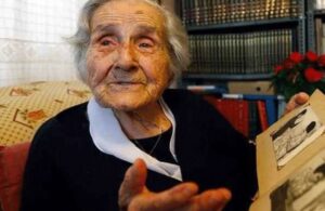 108 yaşındaki Sabiha Özar Atatürk ile anılarını anlattı