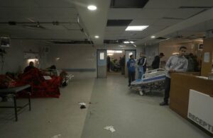 İsrail ordusu hastaları hastaneden çıkmaya zorladı
