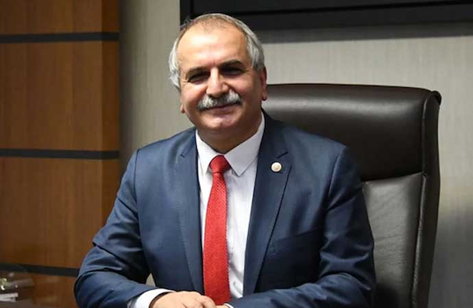 Eski İYİ Parti Milletvekili Ahmet Çelik bıçaklandı! Durumu ağır