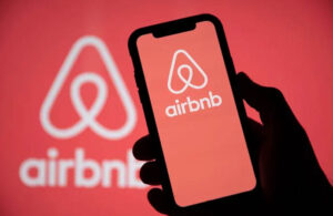Airbnb güvenlik kameralarını yasakladı