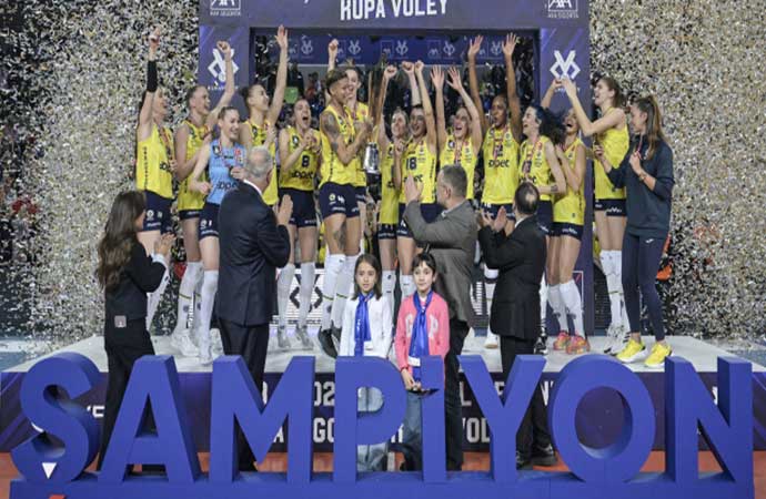 Kupa Voley’de şampiyon Fenerbahçe Opet