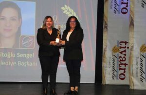Efes Selçuk Belediyesi’ne “Sanata evet” ödülü