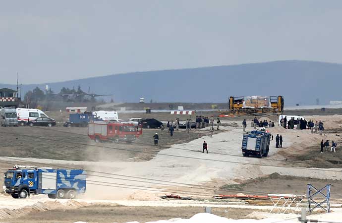 Konya’da askeri eğitim uçağı düştü! Bir şehit