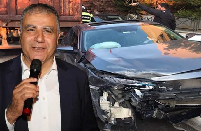 CHP Hatay Milletvekili Mehmet Güzelmansur trafik kazası geçirdi