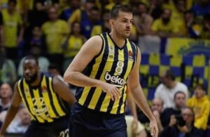 Eski Fenerbahçeli yıldız Nemanja Bjelica parkelere veda etti