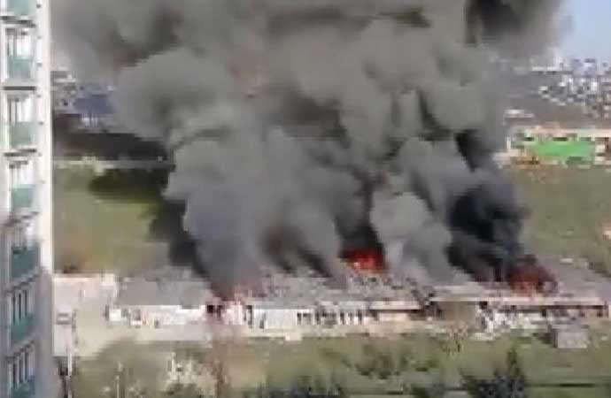 Tuzla’da fabrika yangını! Birçok ilçeden itfaiye ekipleri seferber oldu