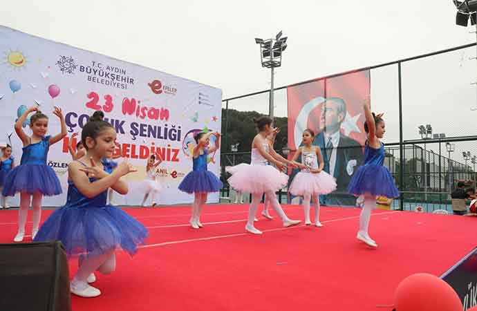 Aydın Büyükşehir Belediyesi, 23 Nisan Ulusal Egemenlik ve Çocuk Bayramı’nı şenliklerle kutladı