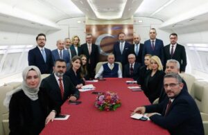 MHP’nin hedef aldığı Abdulkadir Selvi’den ‘Erdoğan’lı poz