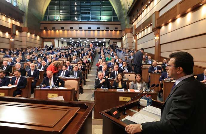 İBB Meclisi’nde çoğunluk CHP’ye geçti: İşte partilerin üye sayısı…