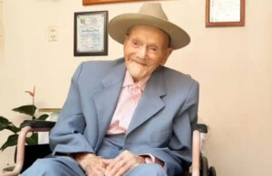 41 torunu vardı: Dünyanın en yaşlı erkeği hayatını kaybetti