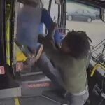 Otobüs hareket ederken şoföre saldırdı: Tutuklandı