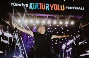 Gece Haluk Levent konseri Adana’yı coşturdu