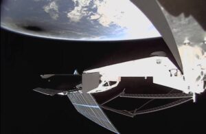 Starlink tam güneş tutulmasını uzaydan görüntüledi