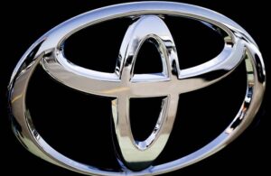 Toyota’nın elektrikli Hilux modeli geliyor! Dikkat çeken menzil detayı