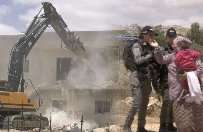İsrail Batı Şeria’da bir Filistinlinin evini ‘ruhsatsız’ iddiasıyla yıktı