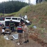 Gaziantep’te TIR ve yolcu minibüsü çarpıştı: Sekiz kişi hayatını kaybetti