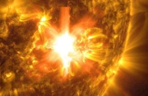 Flaş… Ulaştırma Bakanlığı’ndan Güneş patlaması uyarısı