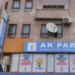 AKP’den bezdi binayı satışa çıkardı