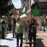 Protestolar sürüyor… Rize’de çaya cenaze töreni düzenlendi