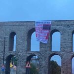 TİP Bozdoğan Kemeri’ne pankart astı: Topçu Kışlası değil, 1 Mayıs Meydanı
