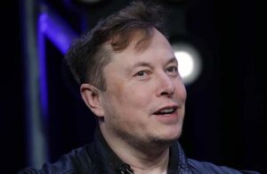 Elon Musk’tan gündem olan açıklama: Gelecekte telefon olmayacak