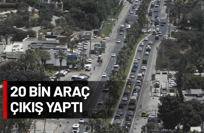 Tatilciler dönüş yolunda! Binlerce araç yoğunluk oluşturdu