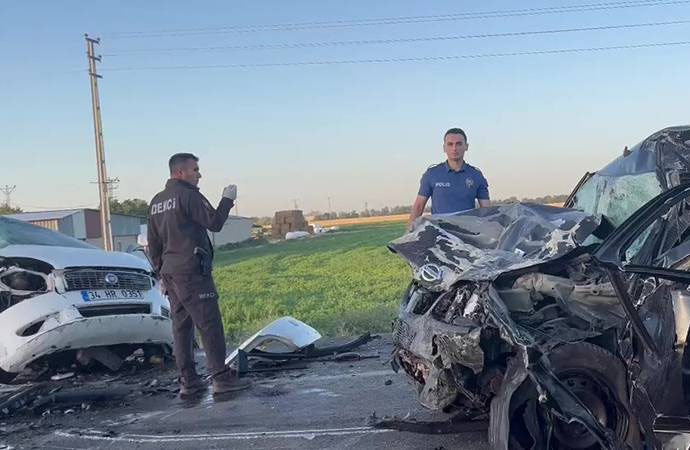 Konya’da otomobiller çarpıştı: 4 ölü, 2 bebek yaralı