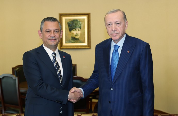 Erdoğan-Özel görüşmesinde çantadan Anayasa çıktı